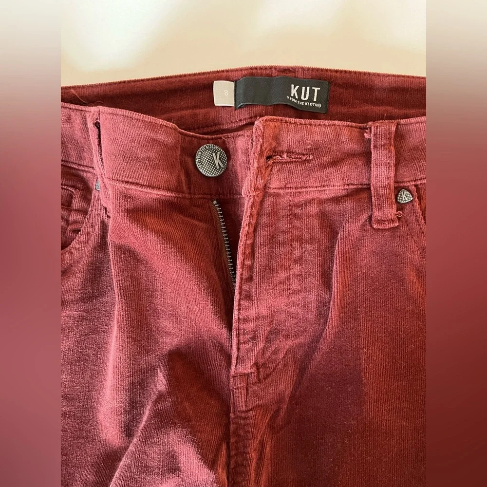 Women’s Kut from the Kloth Karen Corduroy Baby Bootcut pants Burgundy Wine 8